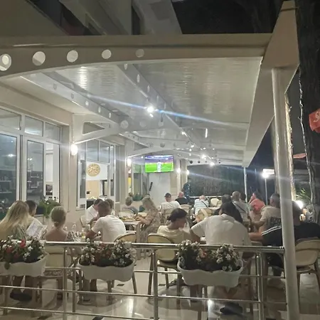 Hotel Ylberi